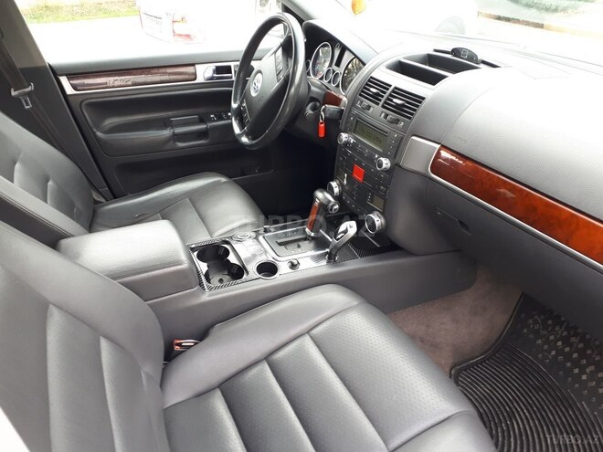 Volkswagen Touareg 2003, 204,234 km - 3.2 l - Ağdam