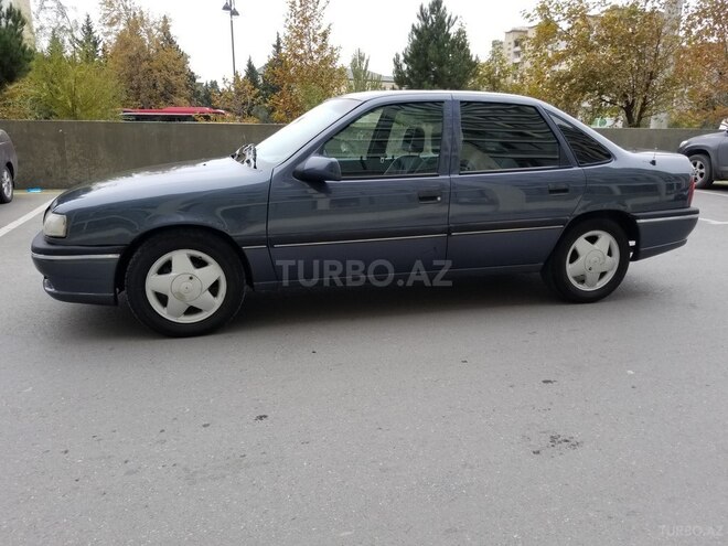 Opel Vectra 1995, 265,352 km - 1.8 l - Bakı