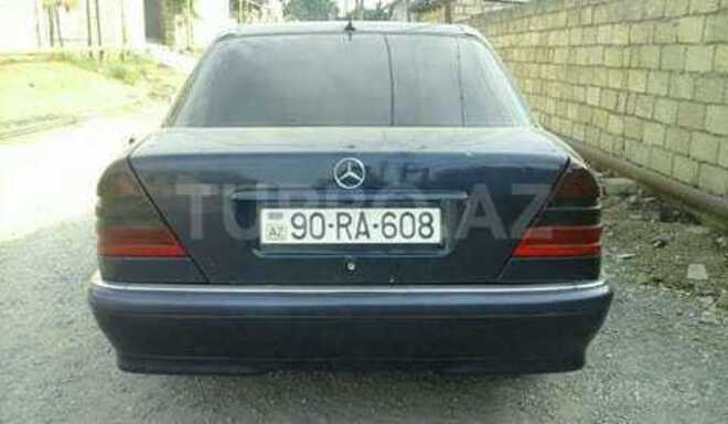 Mercedes C 220 1996, 242,000 km - 2.2 l - Bakı