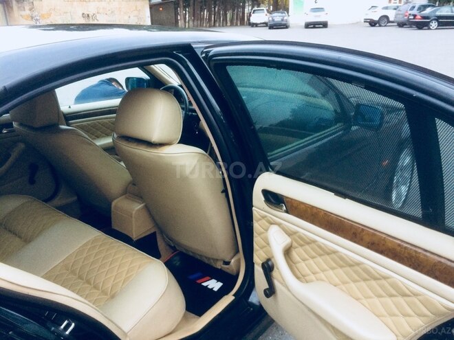 BMW 320 2001, 340,000 km - 2.4 л - Bakı