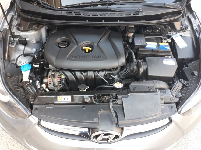 Hyundai Elantra 2013, 136,000 km - 2.0 l - Bakı