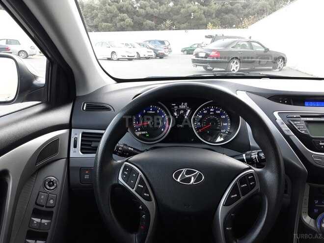 Hyundai Elantra 2013, 136,000 km - 2.0 l - Bakı