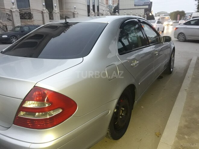 Mercedes E 220 2004, 170,000 km - 2.2 л - Bakı