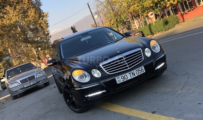 Mercedes E 350 2009, 263,000 km - 3.3 l - Mingəçevir