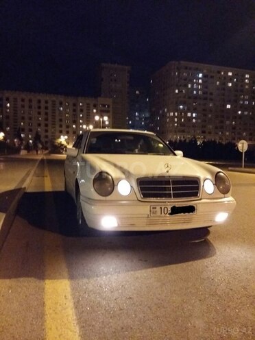 Mercedes E 220 1999, 527,000 km - 2.2 л - Bakı