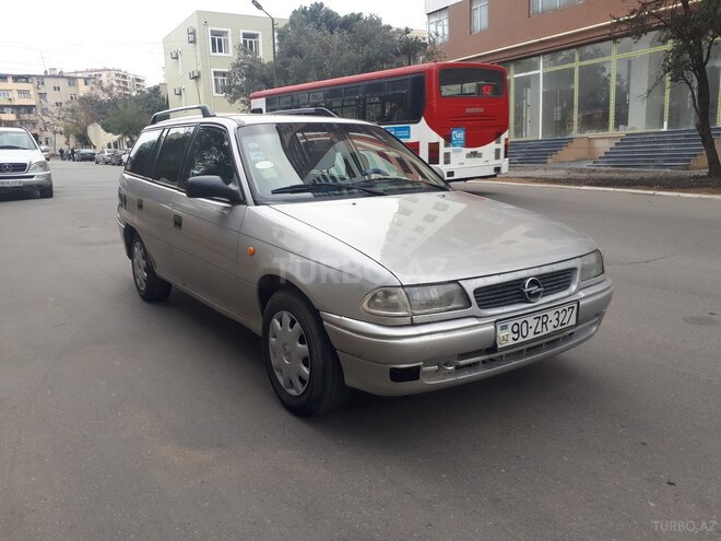 Opel Astra 1997, 235,000 km - 1.6 l - Bakı