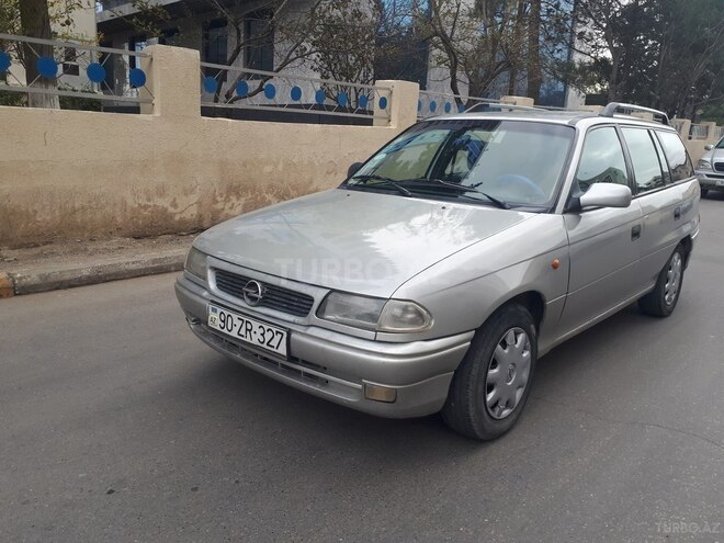 Opel Astra 1997, 235,000 km - 1.6 l - Bakı