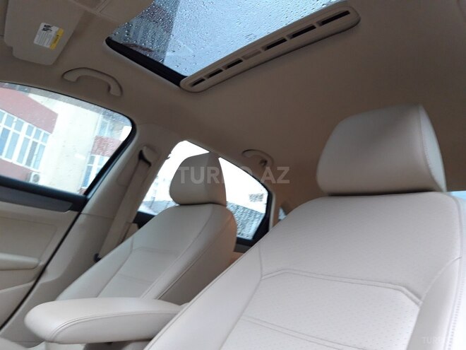 Volkswagen Passat 2014, 32,000 km - 1.8 l - Bakı