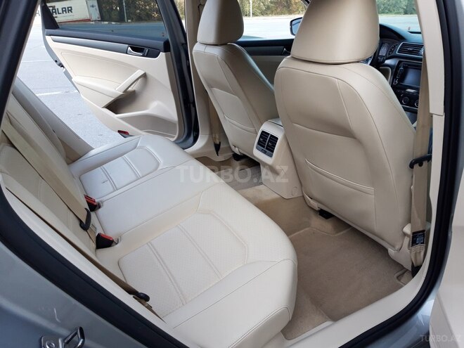 Volkswagen Passat 2014, 32,000 km - 1.8 l - Bakı