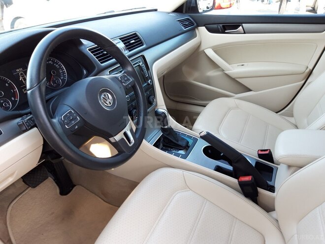 Volkswagen Passat 2014, 32,000 km - 1.8 l - Bakı