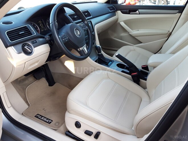 Volkswagen Passat 2014, 32,000 km - 1.8 l - Bakı