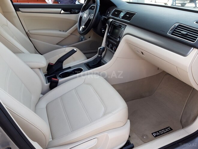 Volkswagen Passat 2014, 32,000 km - 1.8 l - Bakı