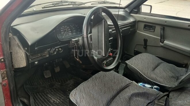 LADA (VAZ) 2109 1990, 40,000 km - 1.5 l - Qusar