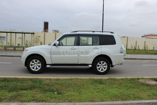 Mitsubishi Pajero 2007, 165,000 km - 3.0 l - Bakı