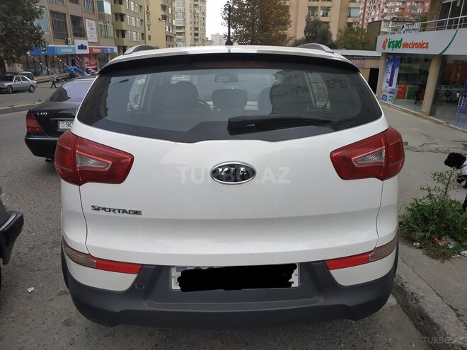 Kia Sportage 2011, 122,000 km - 2.0 l - Bakı