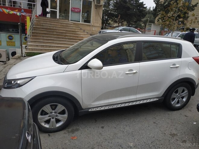 Kia Sportage 2011, 122,000 km - 2.0 l - Bakı