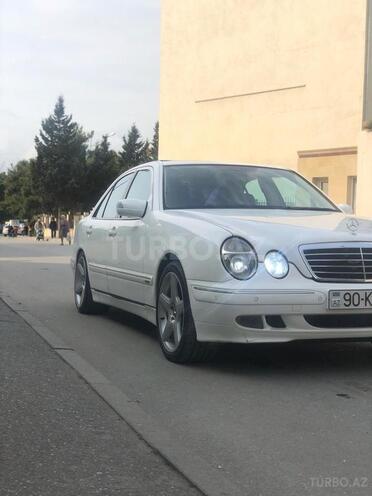 Mercedes E 240 2000, 267,000 km - 2.4 л - Bakı