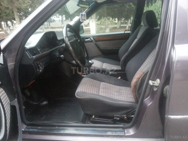 Mercedes E 200 1993, 369,741 km - 2.0 l - Sumqayıt