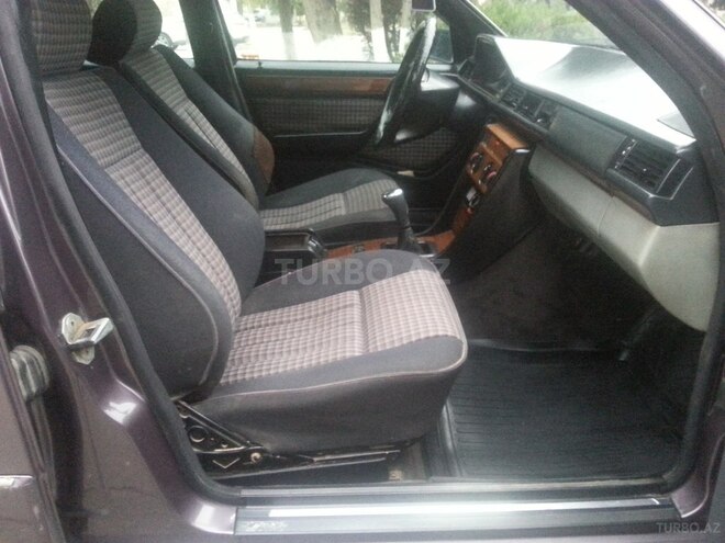 Mercedes E 200 1993, 369,741 km - 2.0 l - Sumqayıt