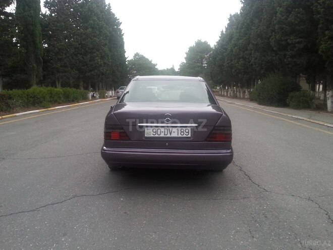 Mercedes E 200 1993, 369,741 km - 2.0 l - Sumqayıt