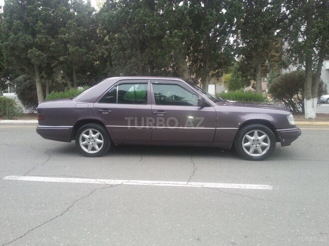 Mercedes E 200 1993, 369,741 km - 2.0 l - Sumqayıt