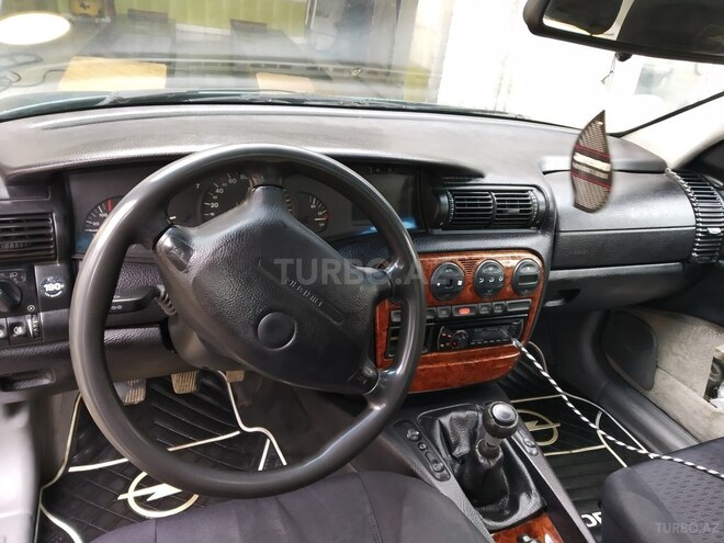 Opel Omega 1996, 342,000 km - 2.0 l - Bakı