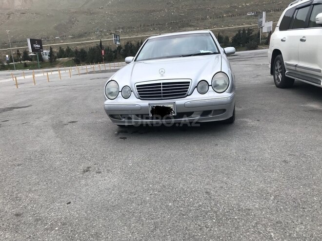 Mercedes E 240 2001, 280,000 km - 2.6 l - Bakı