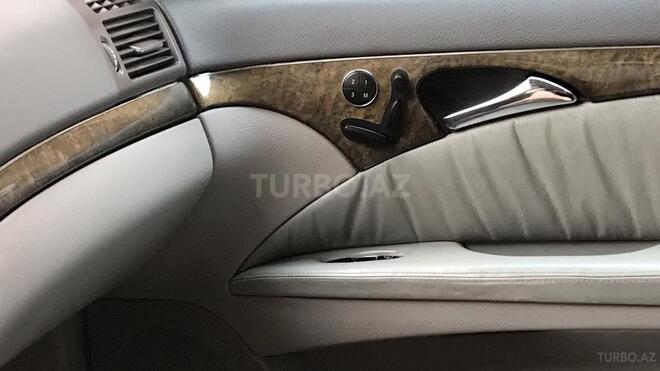 Mercedes E 240 2003, 233,848 km - 2.6 l - Bakı