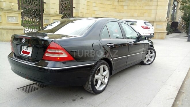 Mercedes C 320 2003, 189,000 km - 3.2 л - Bakı
