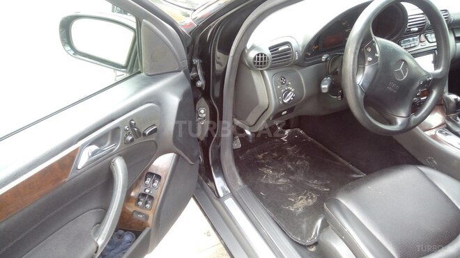Mercedes C 320 2003, 189,000 km - 3.2 л - Bakı