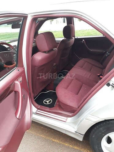Mercedes C 240 1997, 259,000 km - 2.4 l - Şəmkir