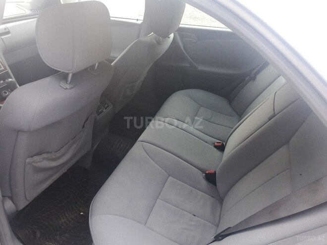 Mercedes E 220 2000, 248,000 km - 2.2 l - Bakı