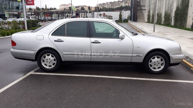 Mercedes E 230 1996, 215,000 km - 2.3 l - Bakı