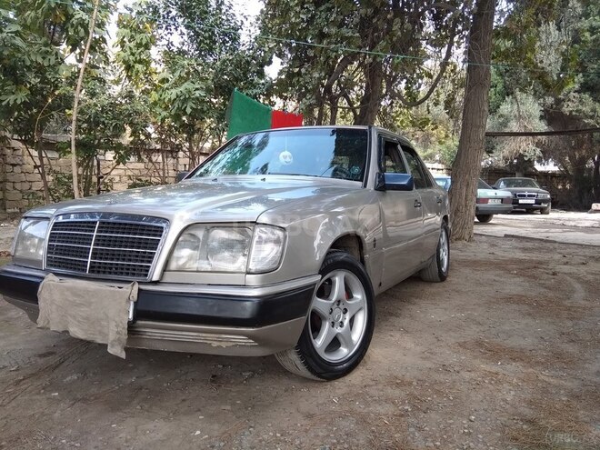 Mercedes E 250 1993, 325,523 km - 0.2 l - Bakı