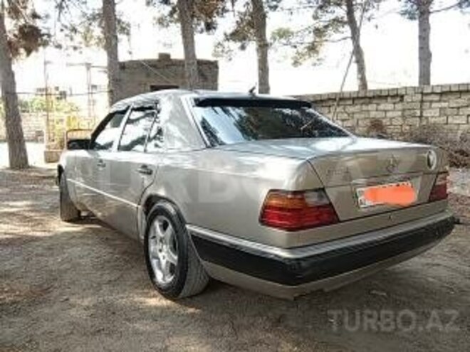Mercedes E 250 1993, 325,523 km - 0.2 l - Bakı