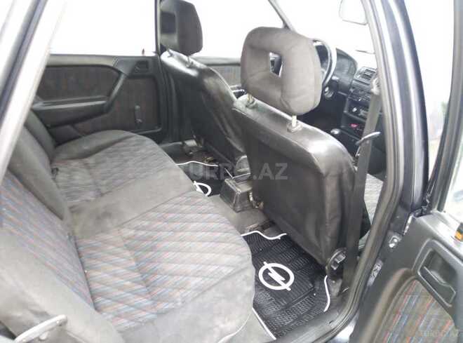Opel Vectra 1993, 280,000 km - 1.6 л - Sumqayıt