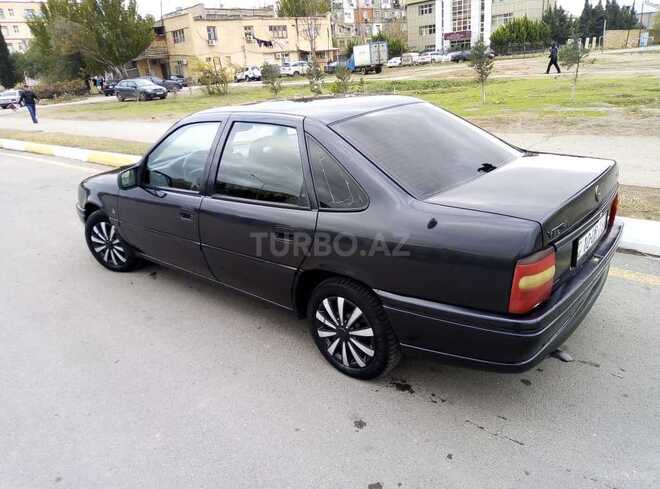 Opel Vectra 1993, 280,000 km - 1.6 л - Sumqayıt