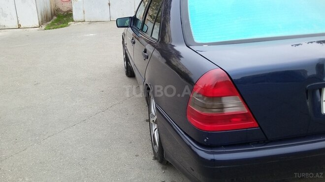 Mercedes C 200 1995, 325,000 km - 2.0 l - Bakı