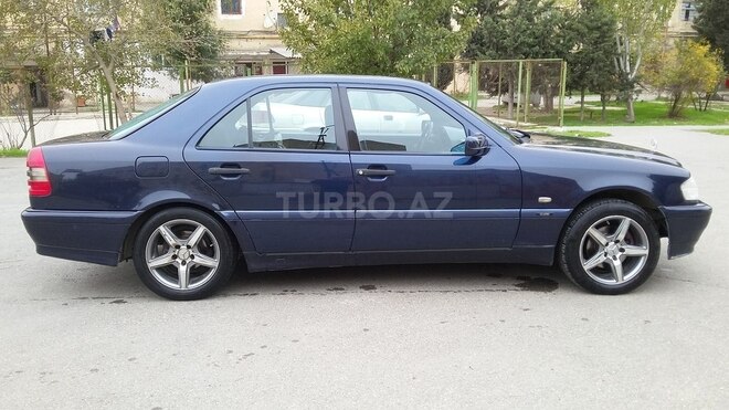 Mercedes C 200 1995, 325,000 km - 2.0 l - Bakı