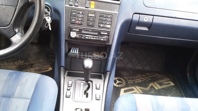 Mercedes C 200 1995, 325,000 km - 2.0 l - Bakı