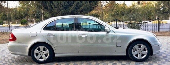 Mercedes E 220 2006, 291,000 km - 2.2 l - Bakı