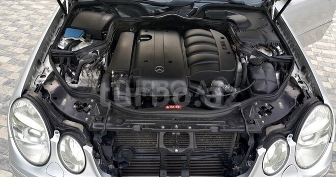 Mercedes E 220 2006, 291,000 km - 2.2 l - Bakı