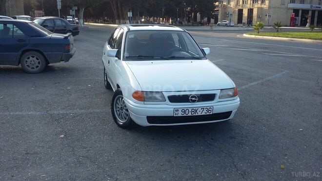 Opel Astra 1992, 358,980 km - 1.8 l - Sumqayıt