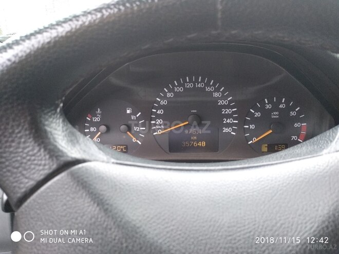 Mercedes E 280 2000, 375,000 km - 2.8 л - Şirvan