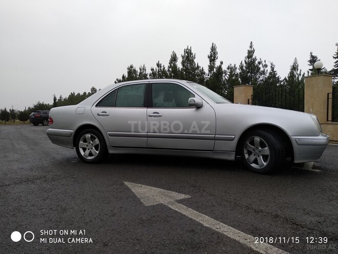 Mercedes E 280 2000, 375,000 km - 2.8 л - Şirvan