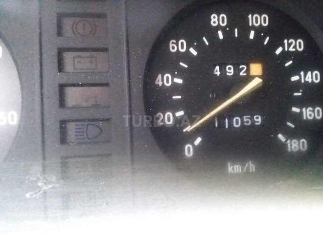 GAZ 2757 2000, 115,000 km - 2.5 l - Qax