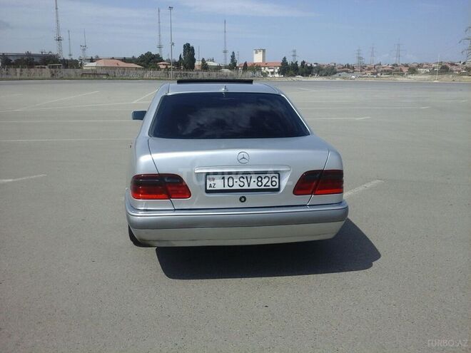 Mercedes E 230 1995, 360,000 km - 2.3 l - Bakı
