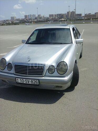 Mercedes E 230 1995, 360,000 km - 2.3 l - Bakı