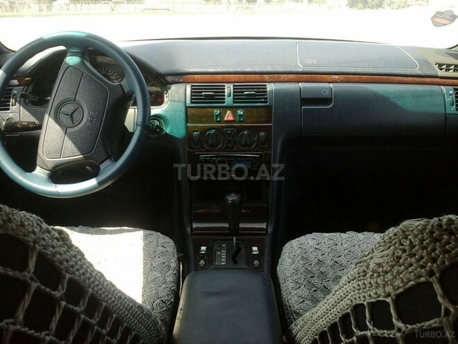 Mercedes E 230 1995, 360,000 km - 2.3 l - Bakı