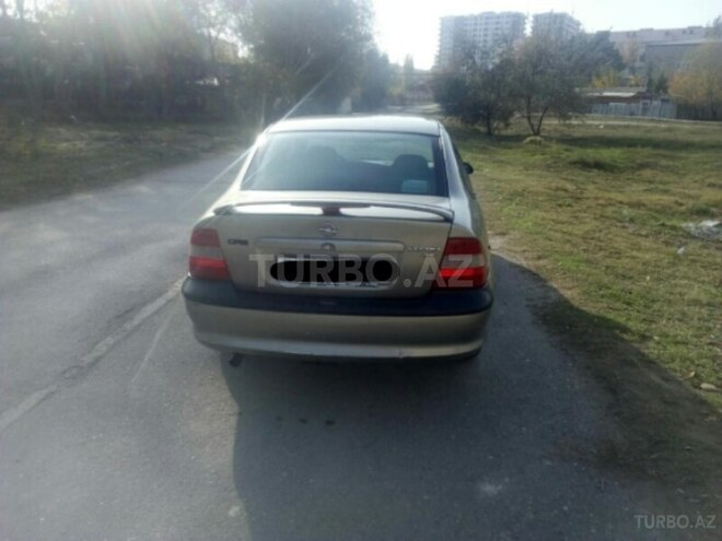 Opel Vectra 1996, 286,000 km - 2.0 l - Sumqayıt